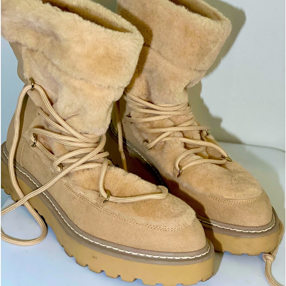 J Lo Women Plush Boots